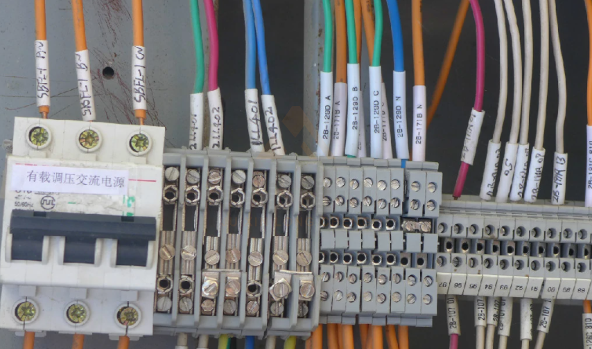 电气柜加热悠悠香蕉香蕉网机